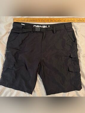 Denali Men’s Black Solid Cargo Shorts Belted Buckle Front Pockets Size 40 x 11